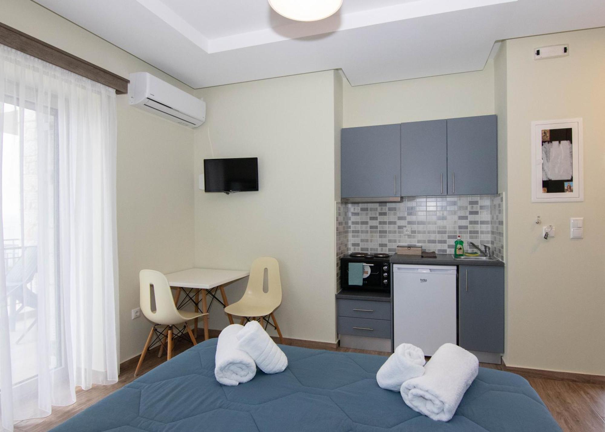 Verga'S Apartments Kalamata Quarto foto